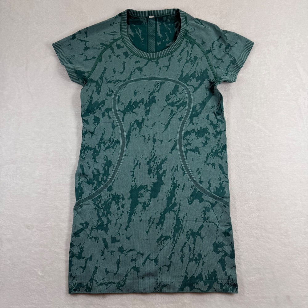 Lululemon Swiftly Tech Short Sleeve 2.0 Teal Camo Performance Shirt Size 6